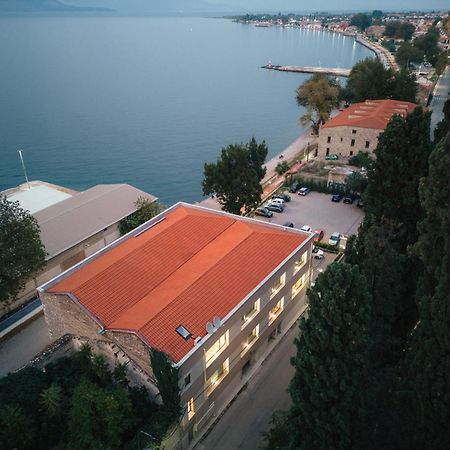 Amario Suites Hotel Айгио Екстериор снимка