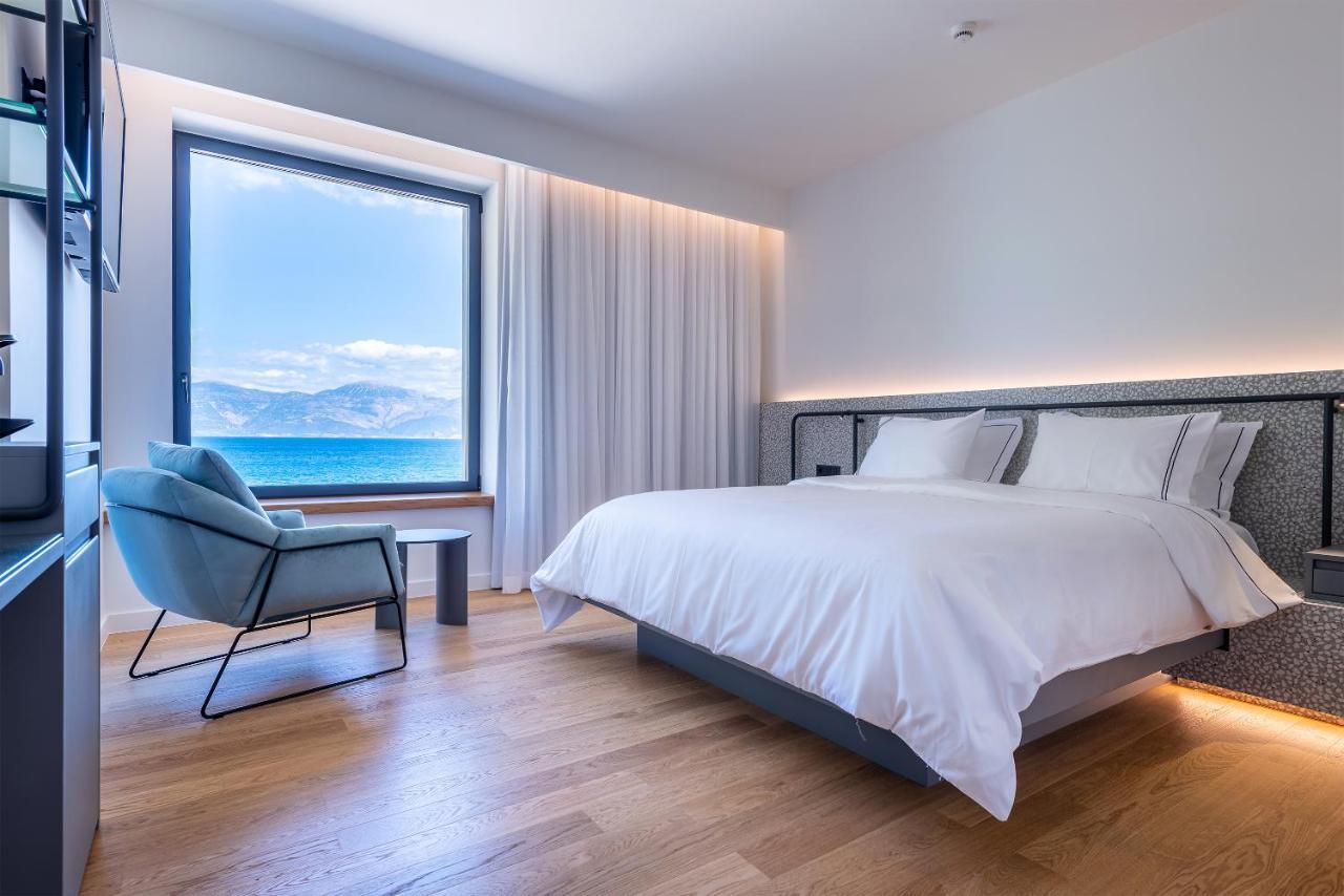 Amario Suites Hotel Айгио Екстериор снимка