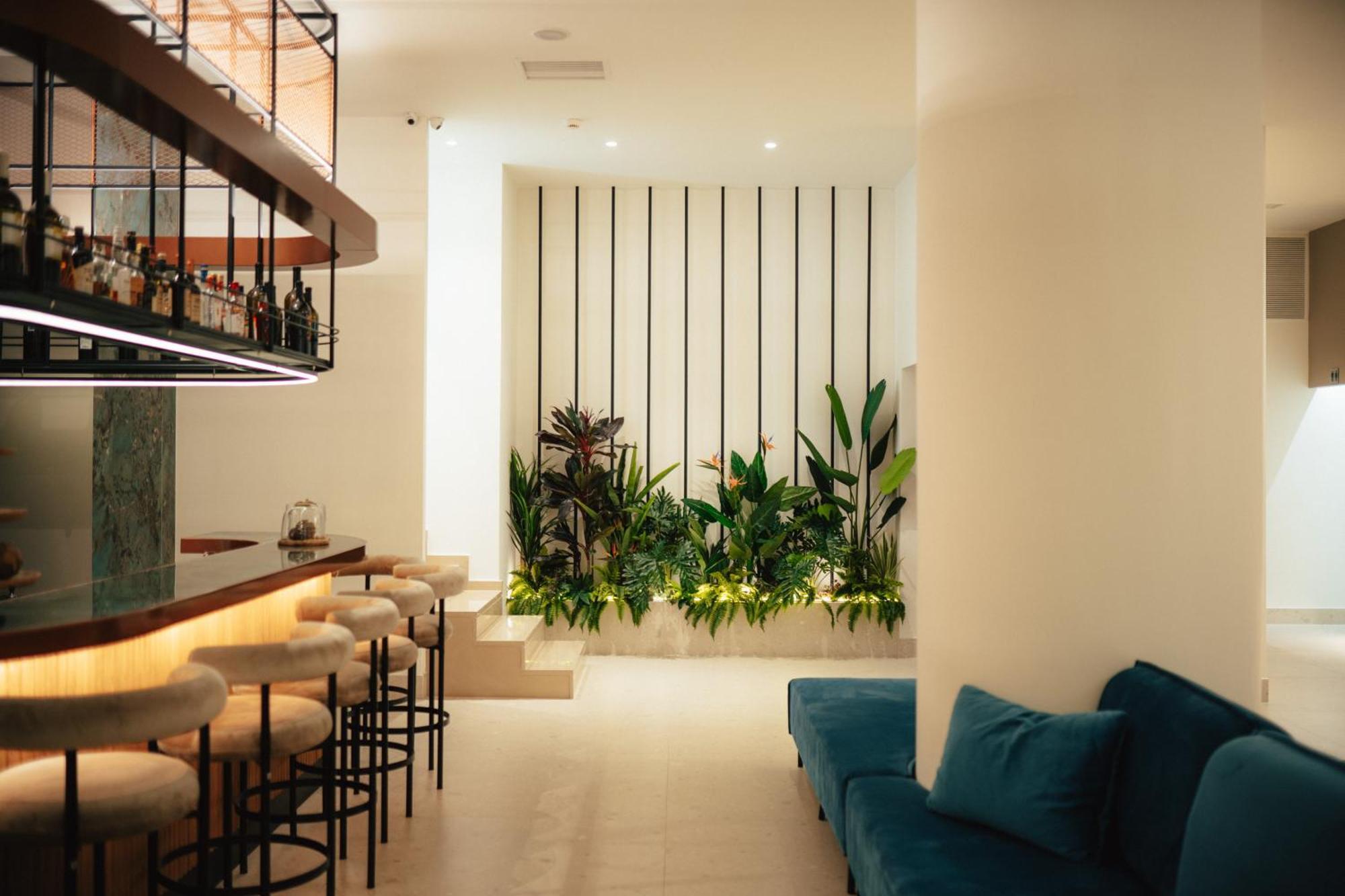 Amario Suites Hotel Айгио Екстериор снимка