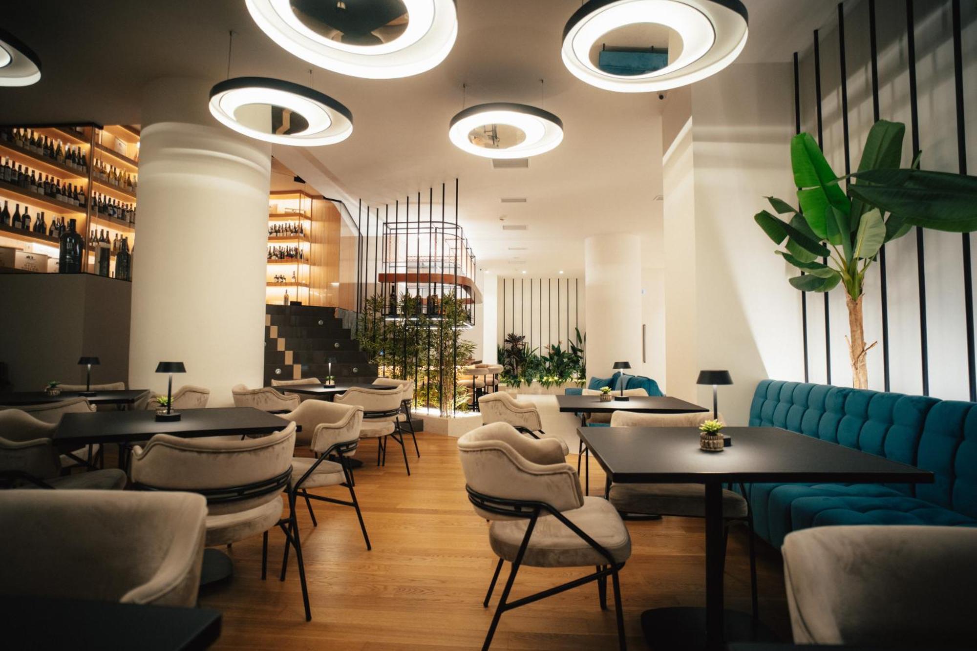 Amario Suites Hotel Айгио Екстериор снимка